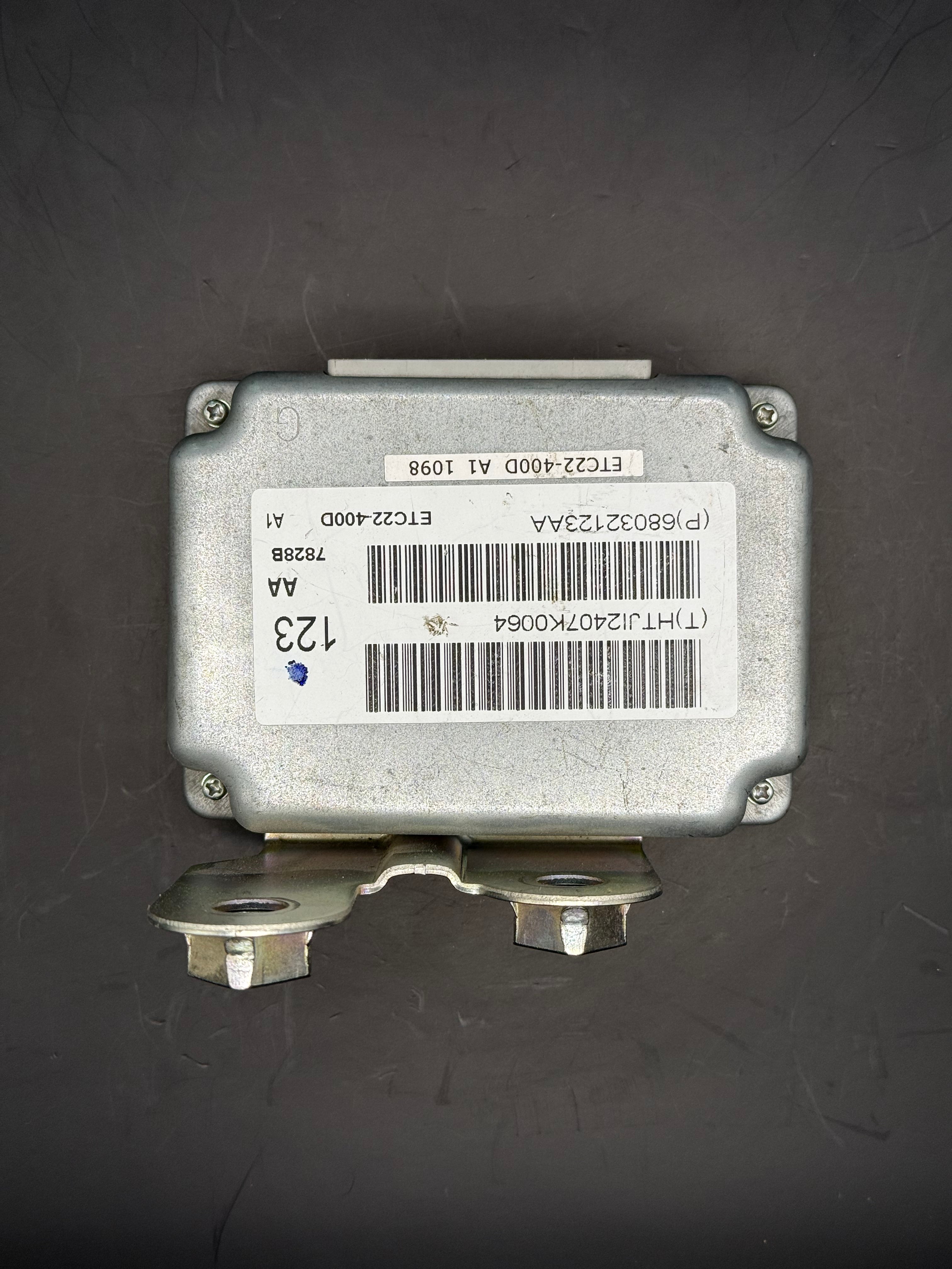 COMPUTADORA DE TRANSMISIÓN PATRIOT 2007-10 68032123AA