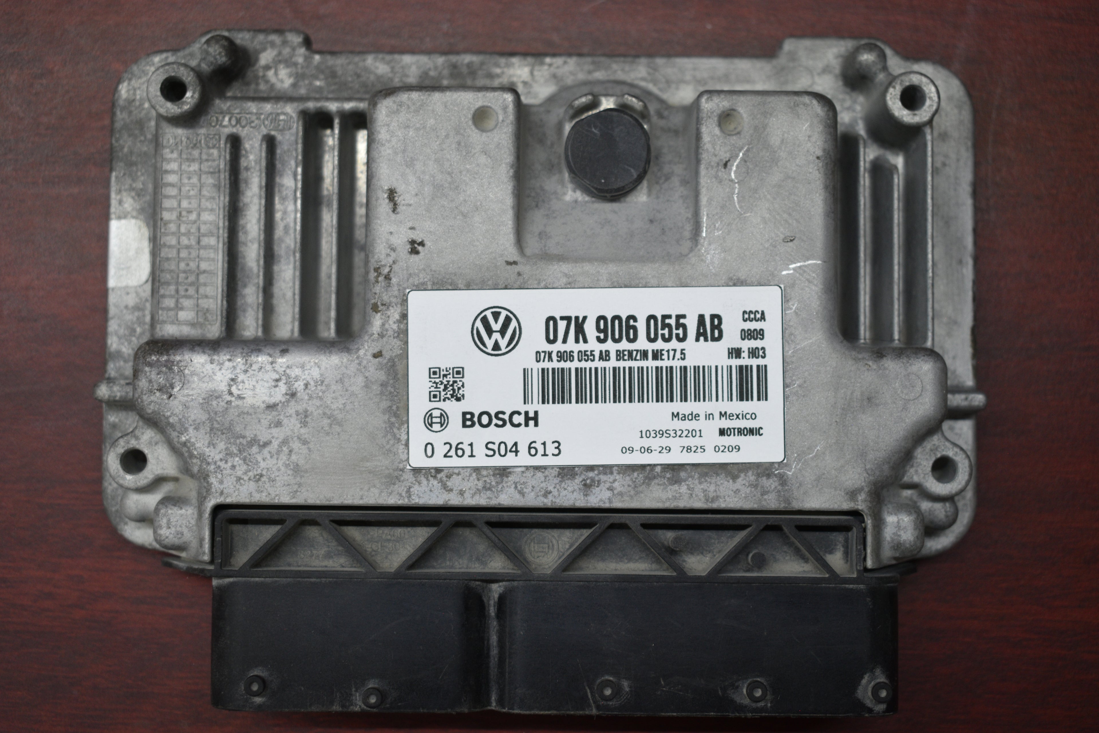 COMPUTADORA DE MOTOR VW 07K906055AB ME17.5
