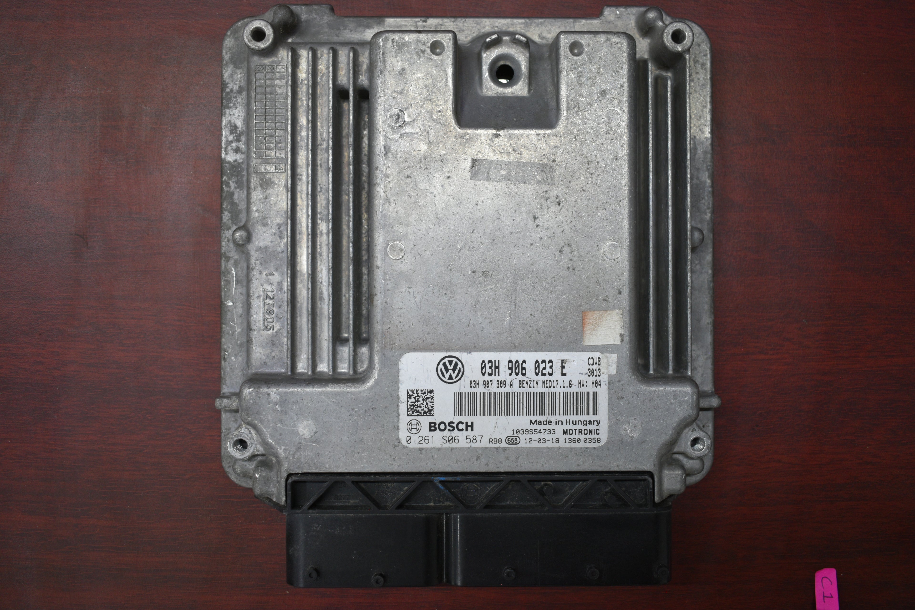 COMPUTADORA DE MOTOR VW 03H906023E MED17.1.6