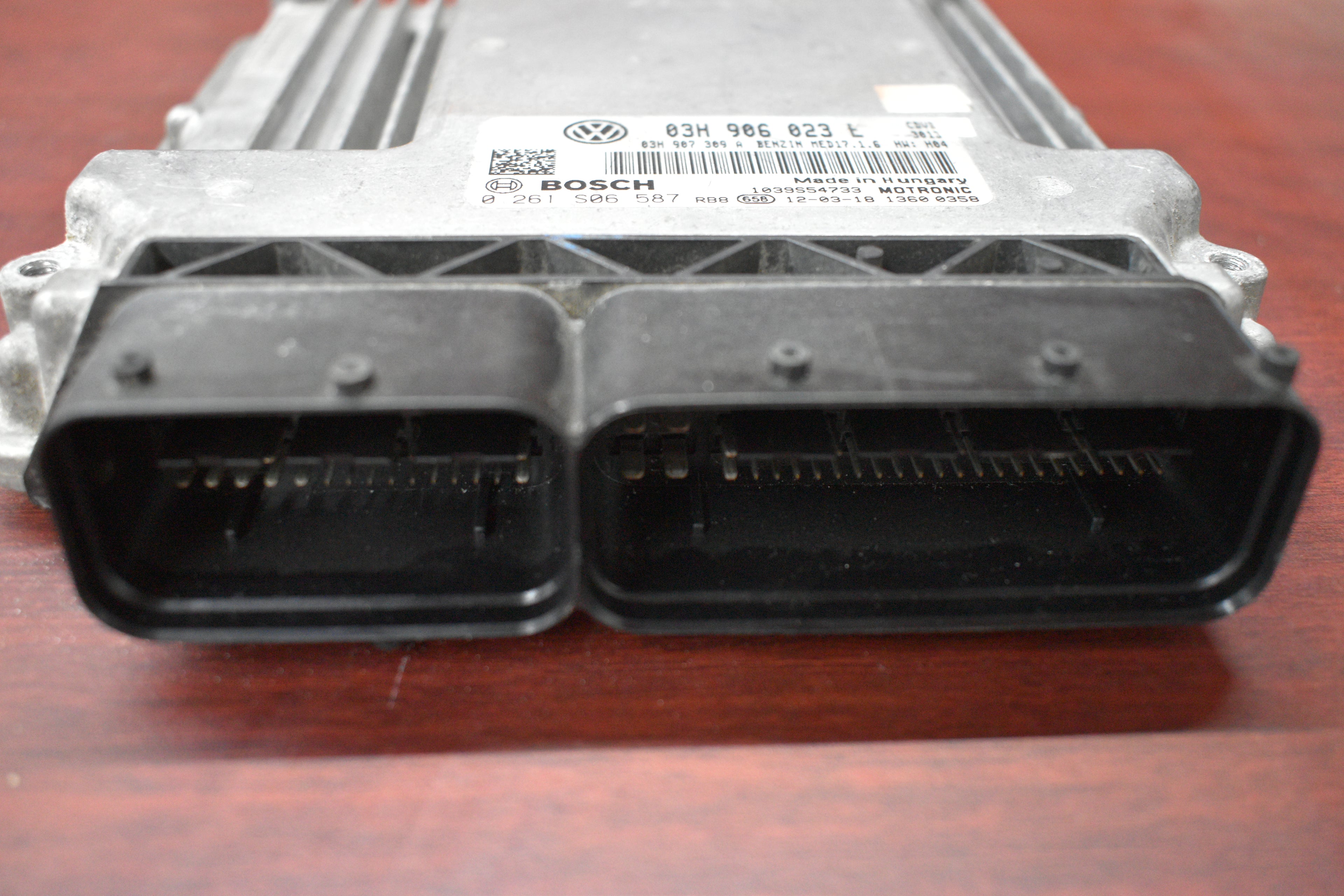 COMPUTADORA DE MOTOR VW 03H906023E MED17.1.6