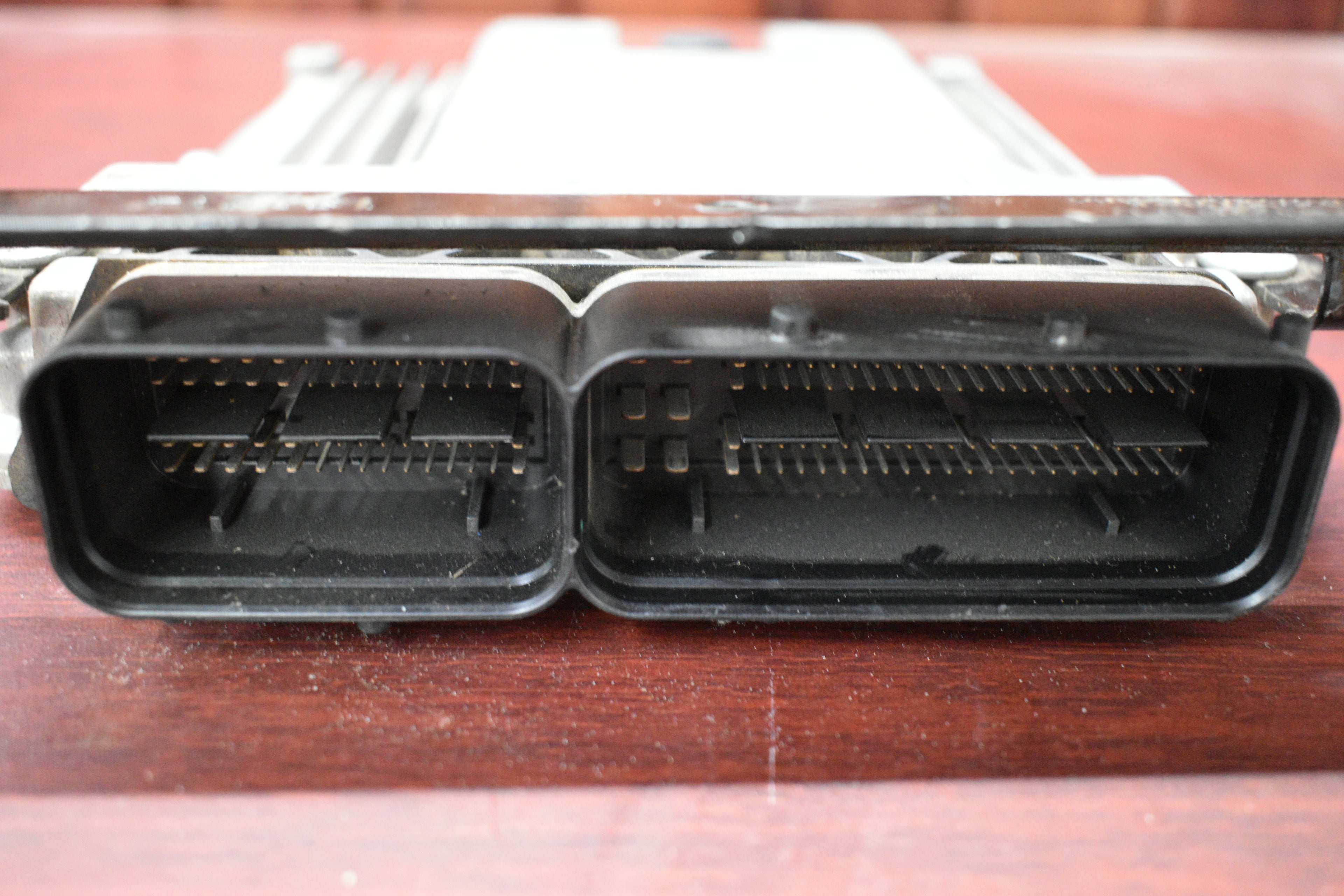 COMPUTADORA DE MOTOR VW 03L907309AC EDC17C54