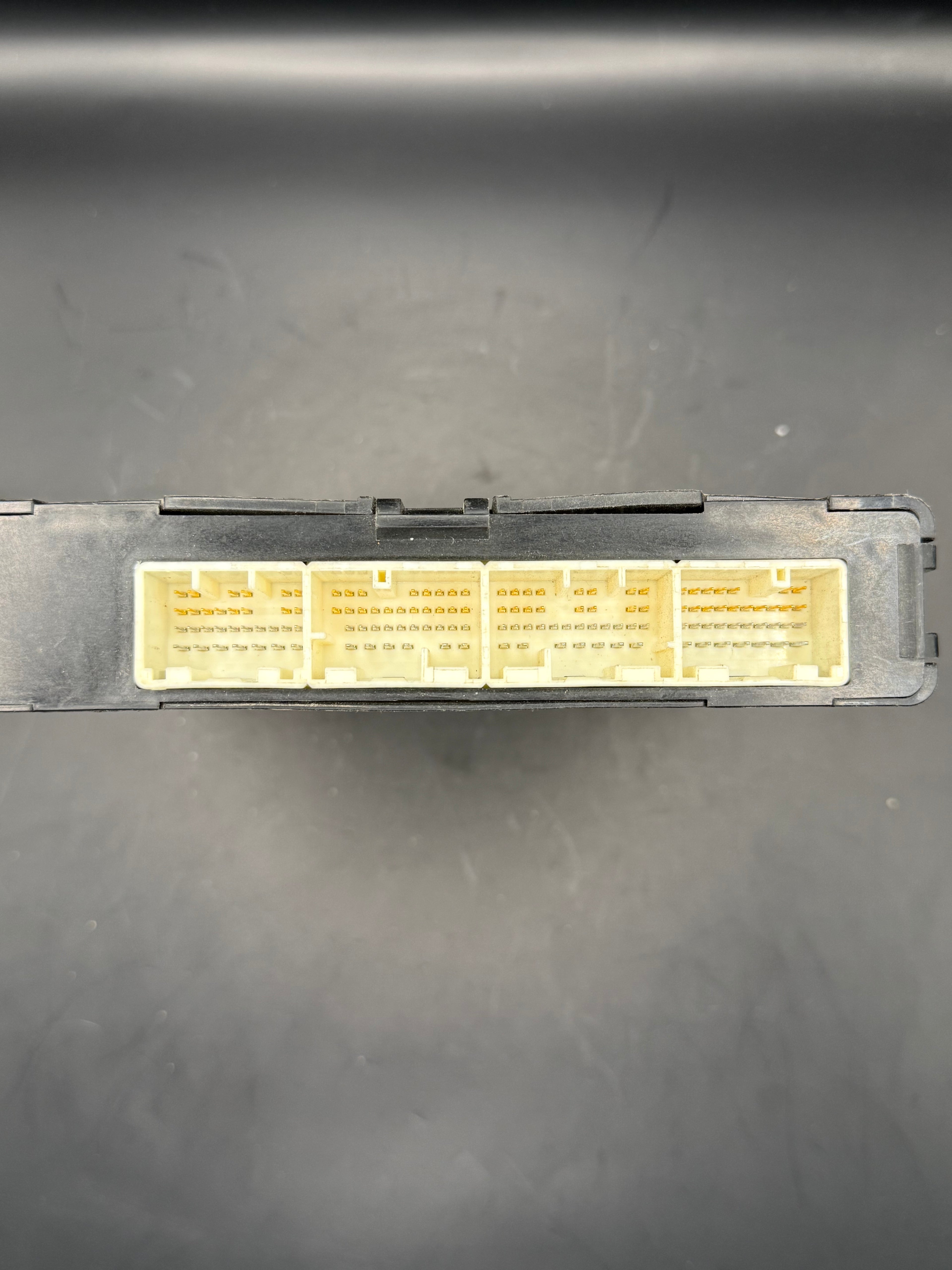 COMPUTADORA DE MOTOR TOYOTA HILUX 2019 89666-0KF60