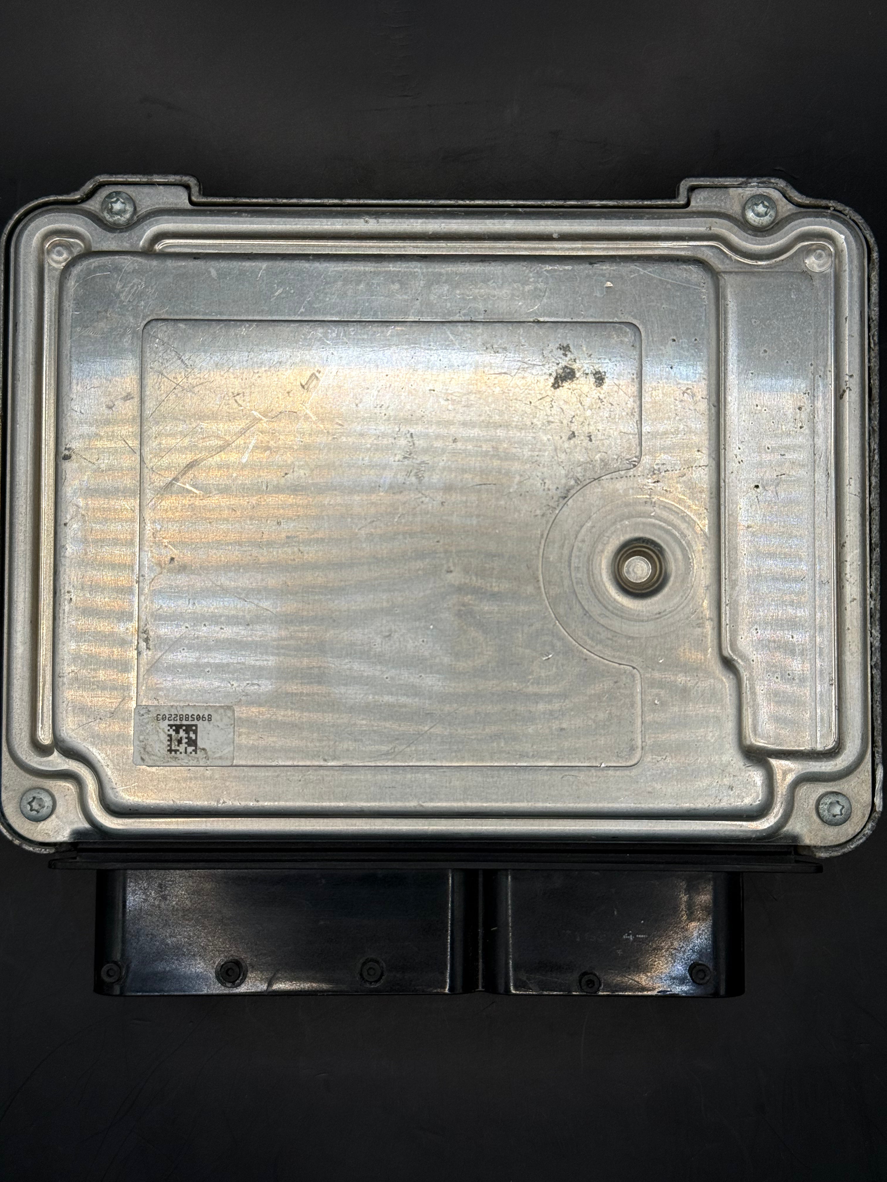 COMPUTADORA DE MOTOR JETTA 2.0TDI 03L906018GJ EDC17C46