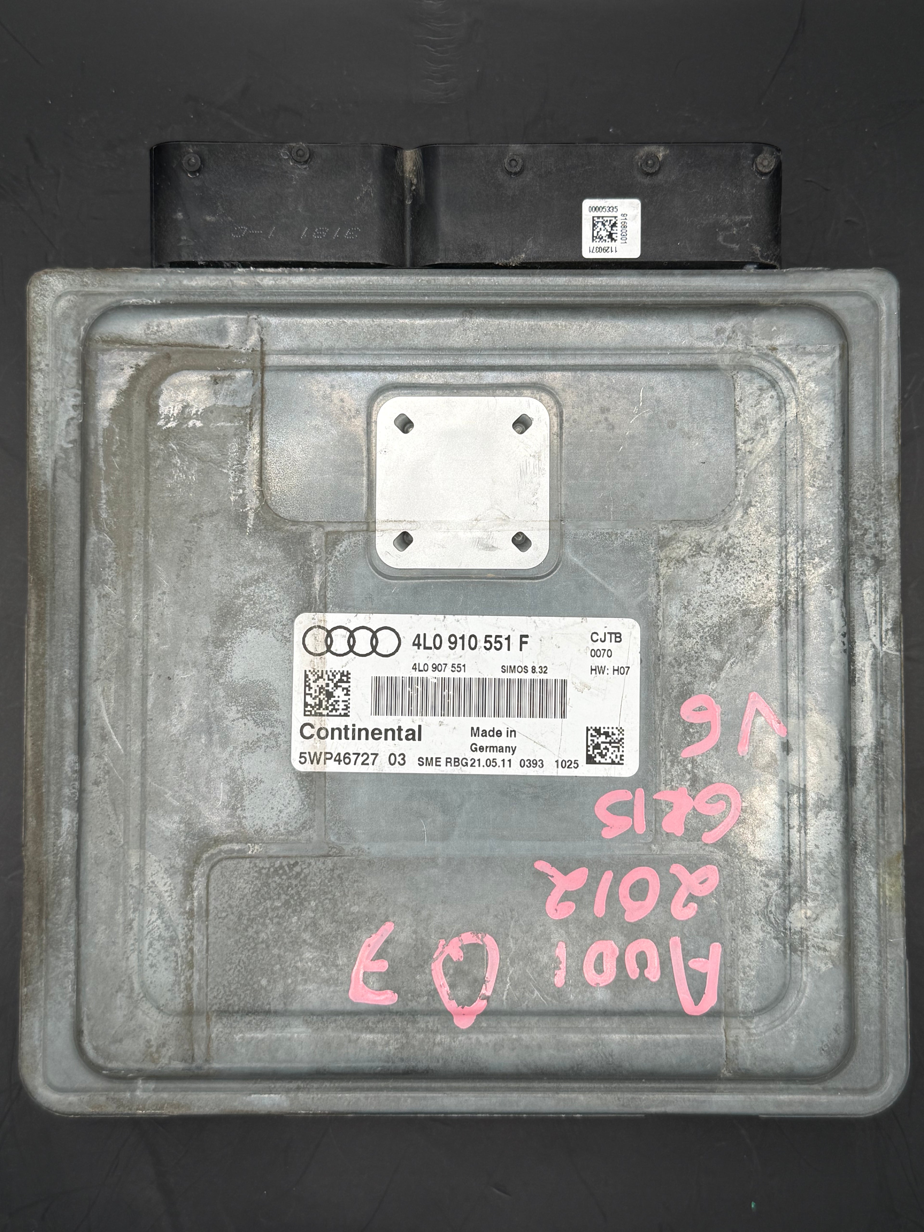 COMPUTADORA DE MOTOR AUDI Q7 2012 4L0910551F