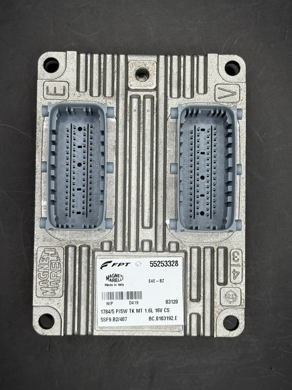 COMPUTADORA DE MOTOR RAM 700 55253328