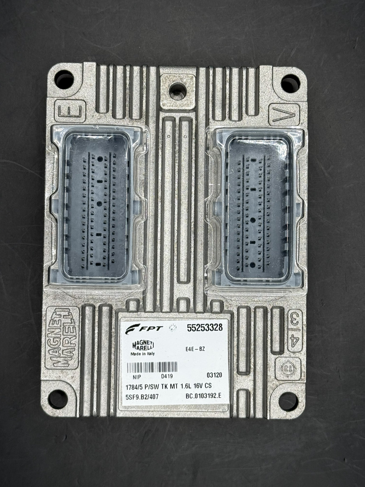 COMPUTADORA DE MOTOR RAM 700 55253328